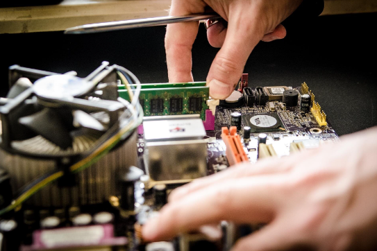 3 Surprising Benefits of Choosing Professional CPU Repair Near Me